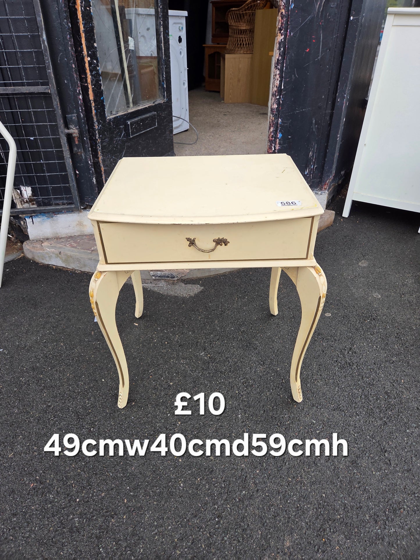 Side table π Free delivery in Leicester π