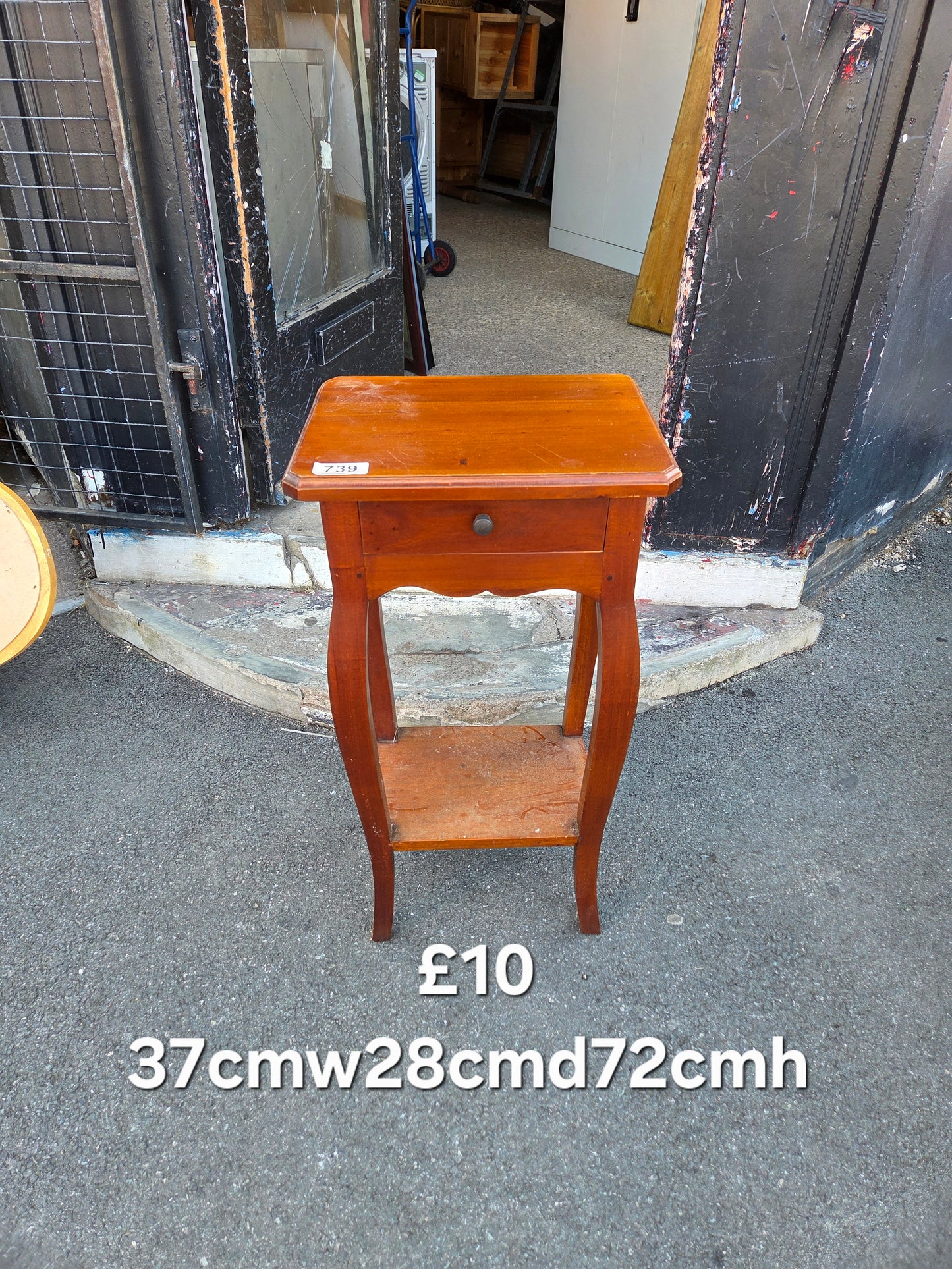 Side table π Free delivery in Leicester π