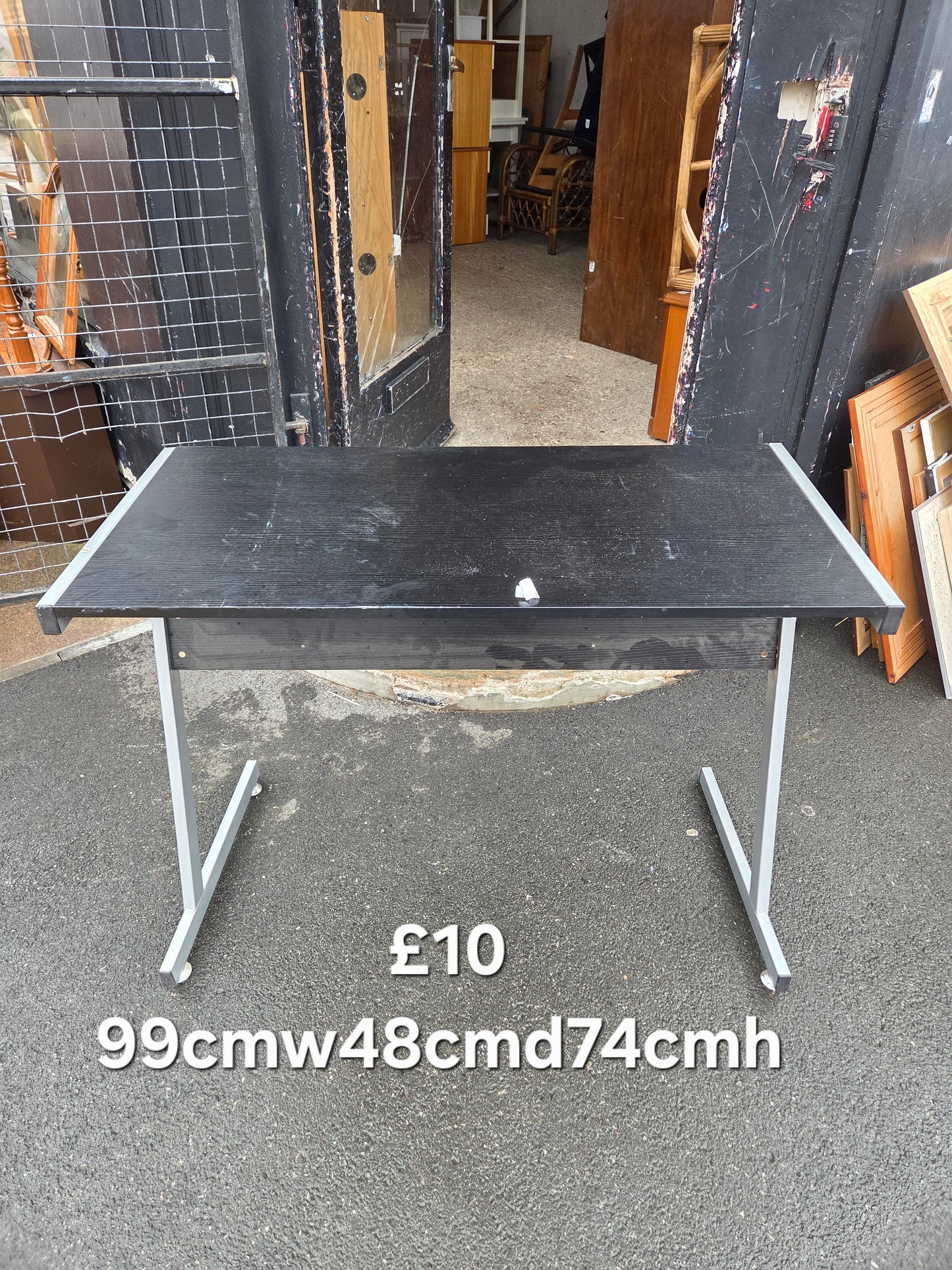 Desk π Free delivery in Leicester π