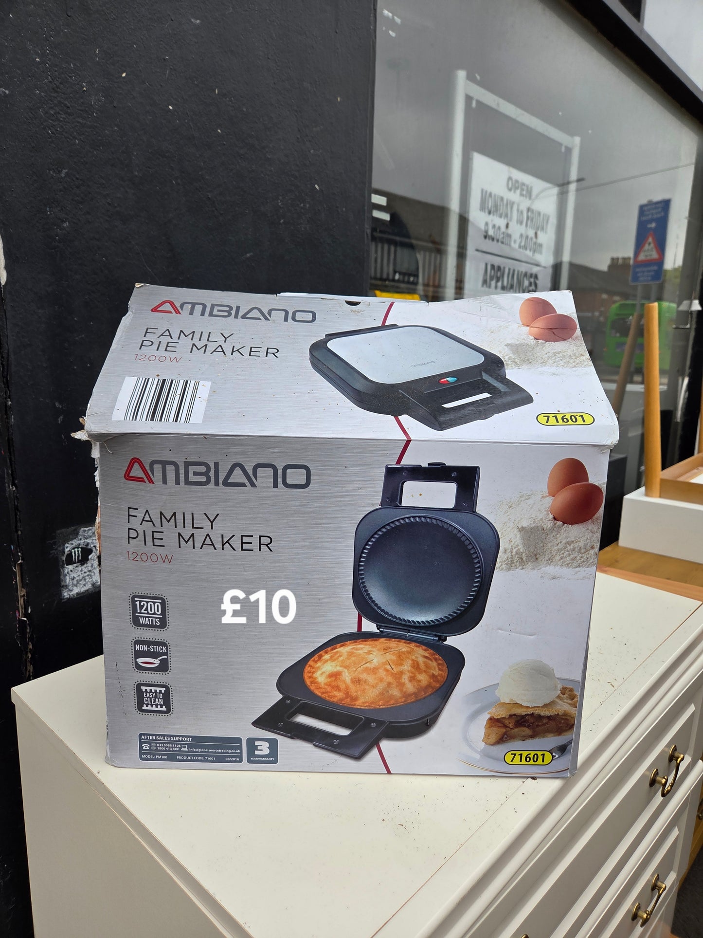 Pie maker π Free delivery in Leicester π