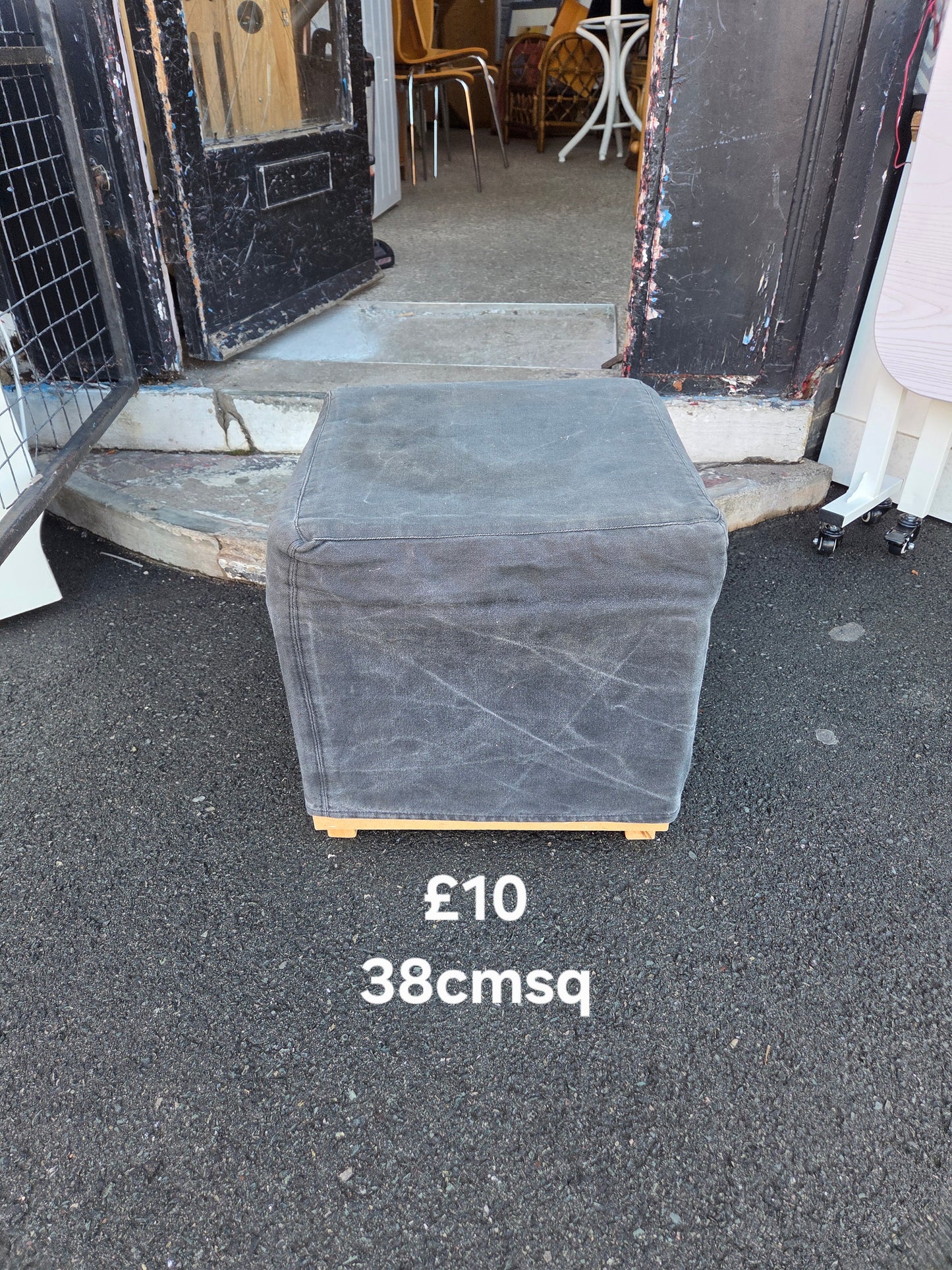 Foot stool π Free delivery in Leicester π