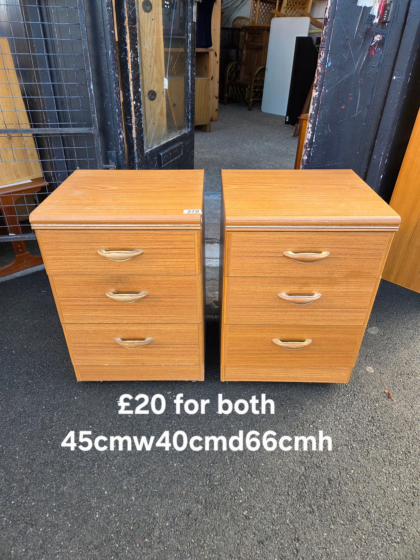 2 bedside tables π Free delivery in Leicester π