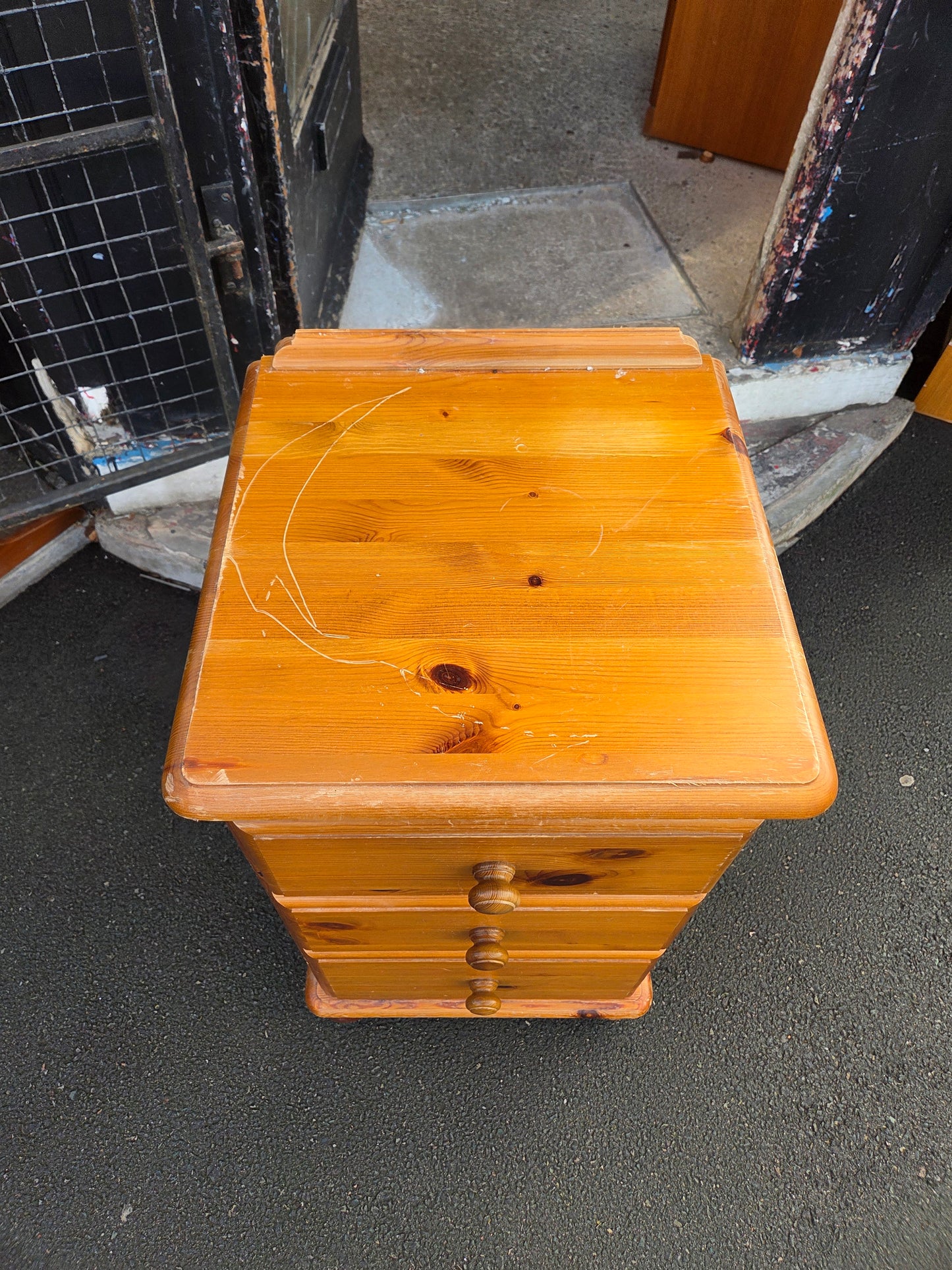 Bedside table π Free delivery in Leicester π