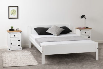 Amber 4'6" Bed
White