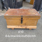 Vintage ottoman 🌟 Free delivery in Leicester 🌟