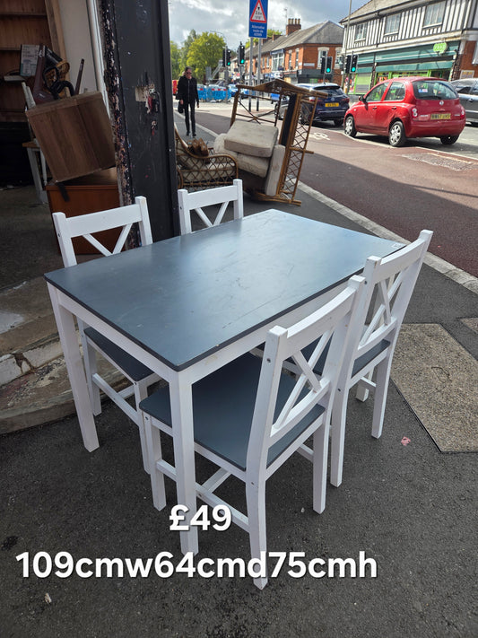 Dining table and 4 chairs 🌟 Free delivery in Leicester 🌟