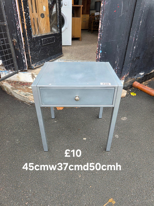 Metal side table 🌟 Free delivery in Leicester 🌟