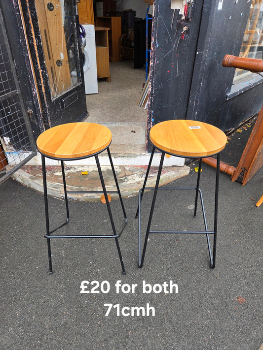 2 stools 🌟 Free delivery in Leicester 🌟