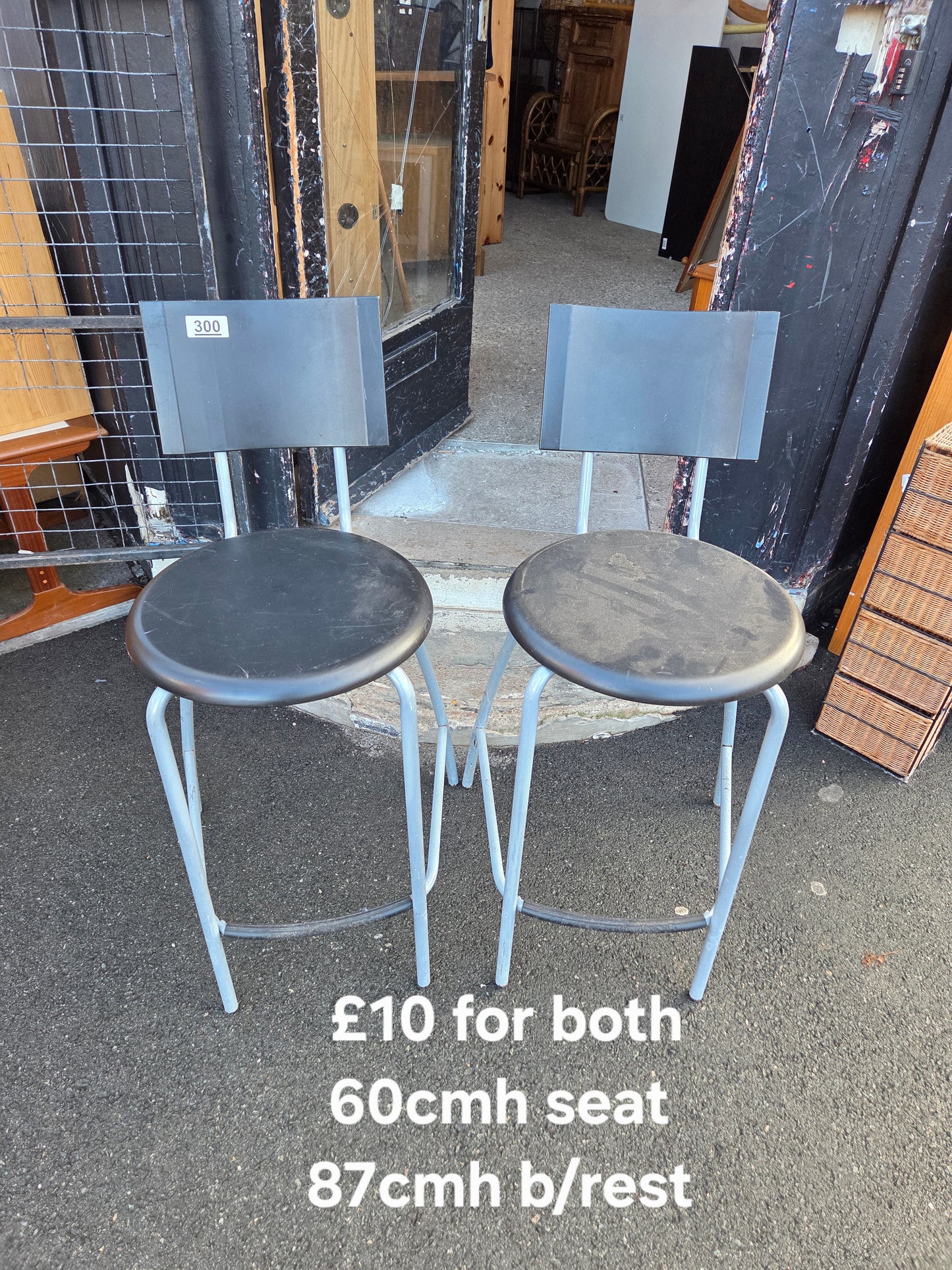 2 bar stools 🌟 Free delivery in Leicester 🌟