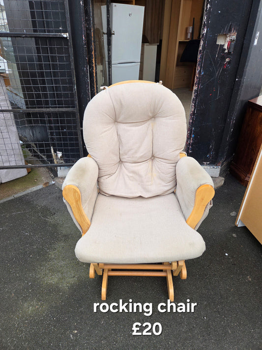 Rocking chair 🌟 Free delivery in Leicester 🌟